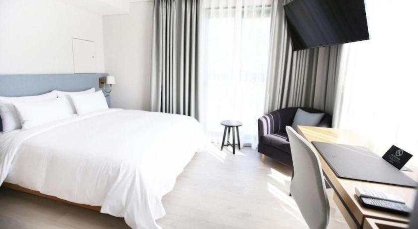Londoner Hotel Пусан Экстерьер фото