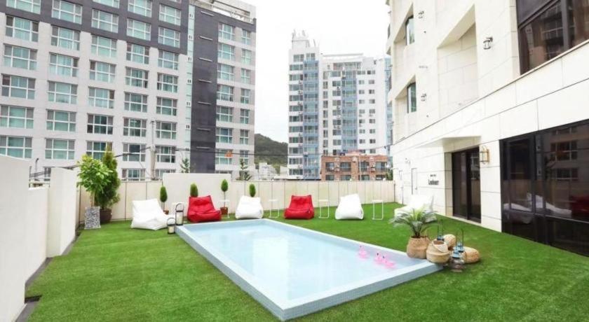 Londoner Hotel Пусан Экстерьер фото